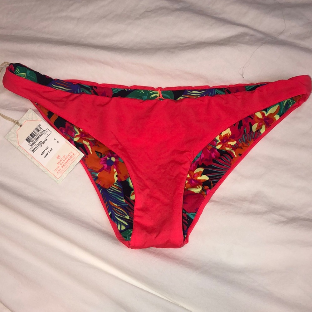 Maaji brand new reversible bikini bottoms